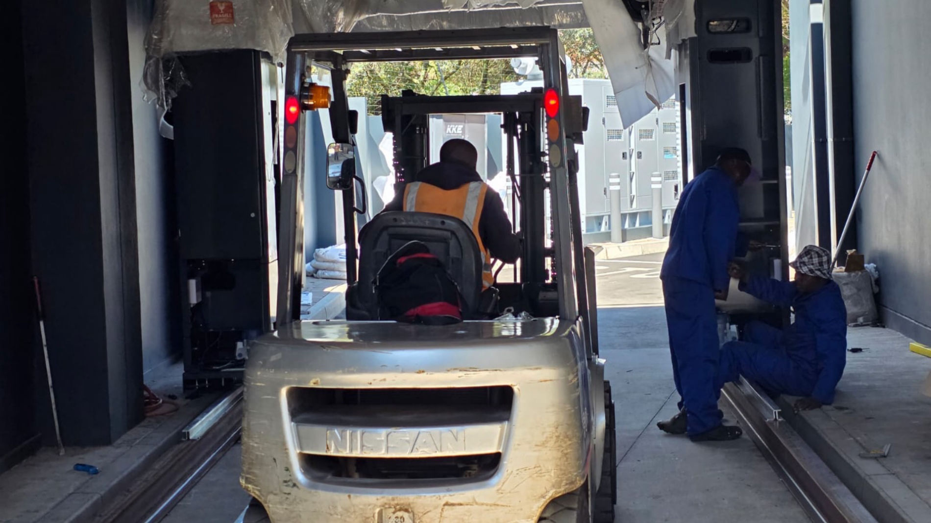 Y13 investments | Truck Wash Building Image Gallery