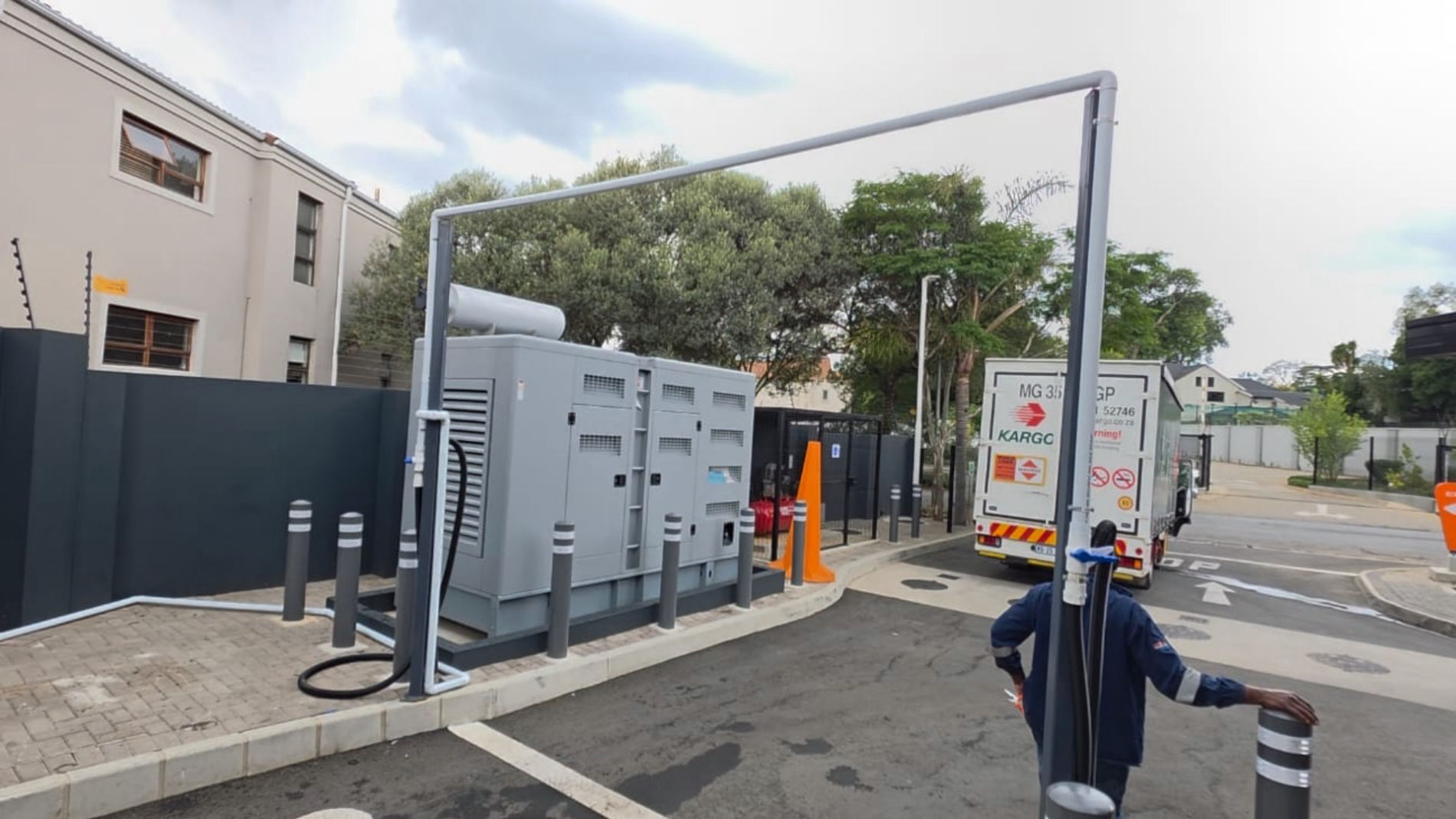 Y13 investments | Truck Wash Building Image Gallery